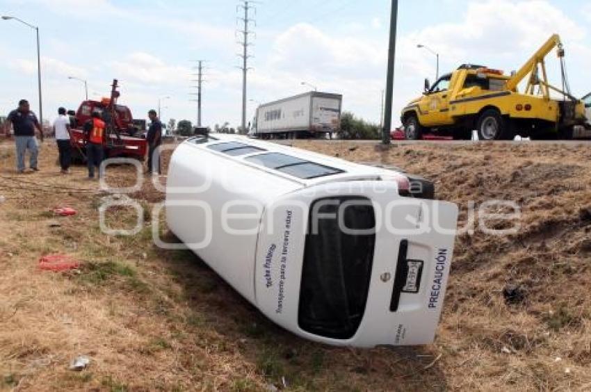 VOLCADURA CAMIONETA PERIFERICO ECOLOGICO