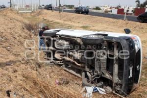 VOLCADURA CAMIONETA PERIFERICO ECOLOGICO