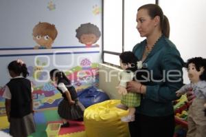 INAUGURAN CÁMARA GESELL EN EL DIF