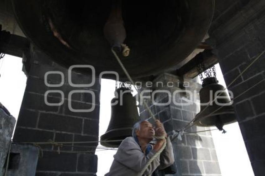 REPIQUE DE CAMPANAS EN CATEDRAL