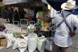 CONATO DE BRONCA EN TIANGUIS DE SAN PEDRO