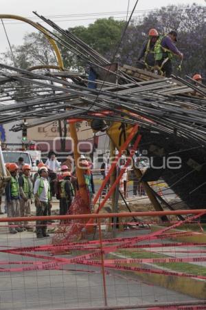 COLAPSA ESTRUCTURA . PUENTE