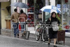 LLUVIA EN LA ANGELOPÓLIS