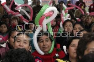 FESTEJA EL ONMPRI A LAS MUJERES