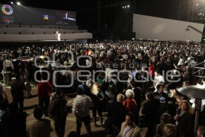 ESPECTÁCULO MULTIMEDIA . TIANGUIS TURÍSTICO