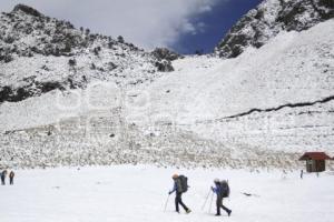 NEVADA EN LOS VOLCANES