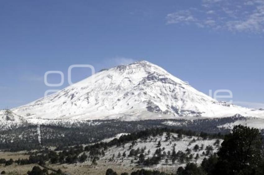 NEVADA EN LOS VOLCANES