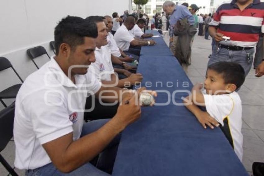 PRESENTACIÓN PERICOS DE PUEBLA