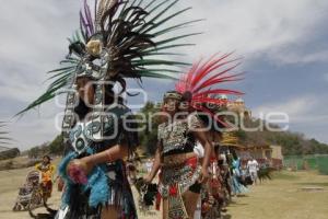 PIRÁMIDE DE CHOLULA . ENTRADA DE LA PRIMAVERA