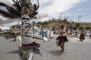 PIRÁMIDE DE CHOLULA . ENTRADA DE LA PRIMAVERA