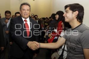 ENRIQUE AGÜERA DEJA LA RECTORÍA DE LA BUAP