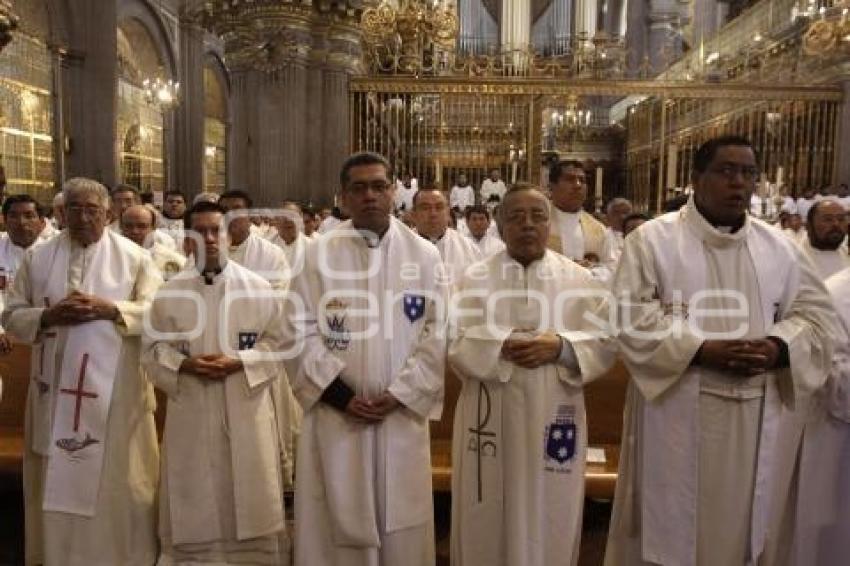 MISA CRISMAL CATEDRAL DEL PUEBLA . SEMANA SANTA