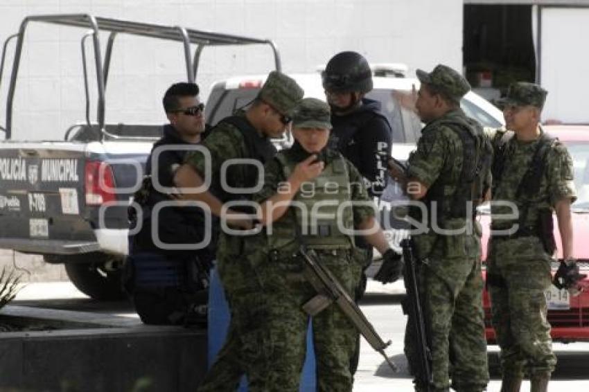 MILITARES Y POLICÍAS EN EL CARMEN