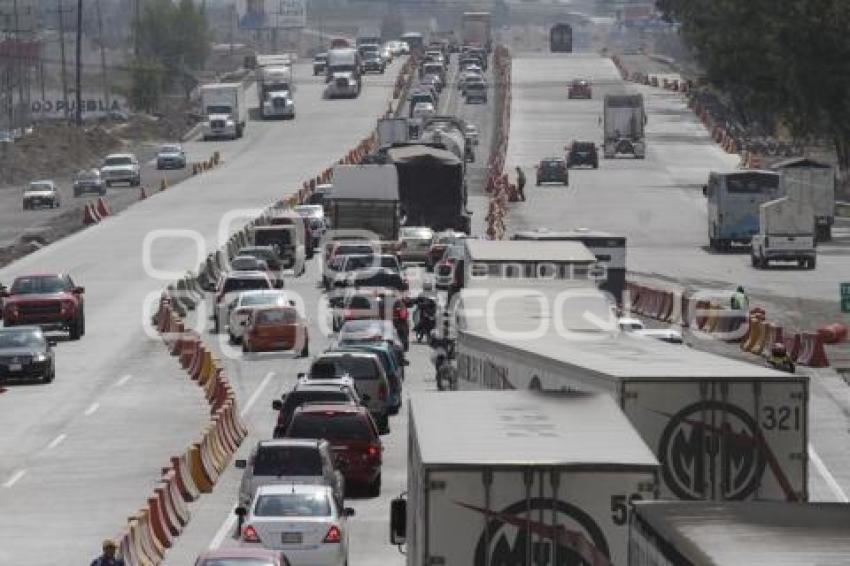 TRÁFICO EN AUTOPISTA MÉXICO PUEBLA