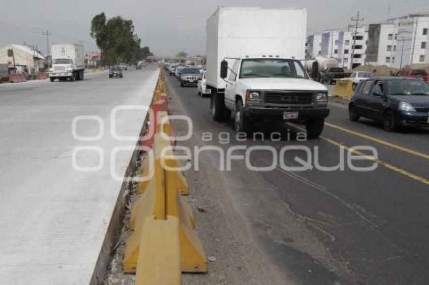 TRÁFICO EN AUTOPISTA MÉXICO PUEBLA