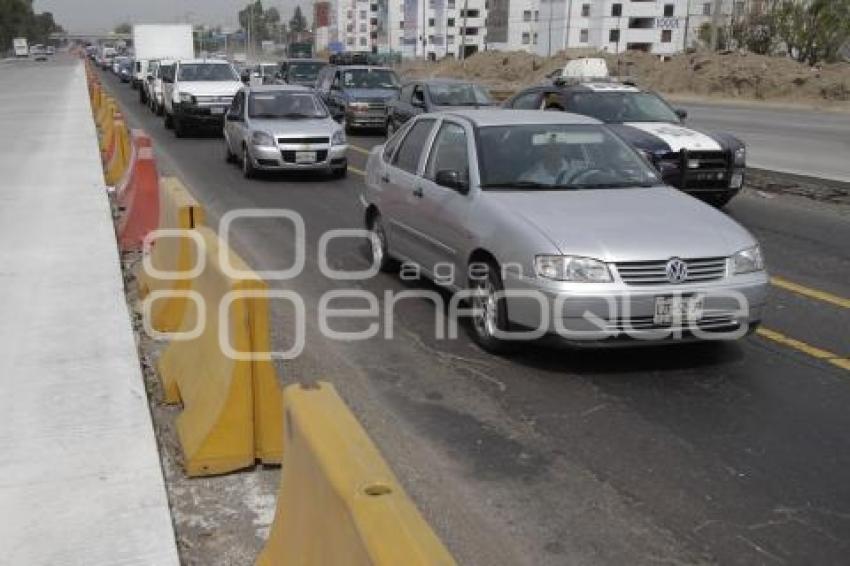 TRÁFICO EN AUTOPISTA MÉXICO PUEBLA