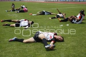 FUTBOL . ENTRENAMIENTO LOBOS