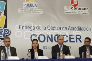 ENTREGAN ACREDITACIÓN CONOCER A ICATEP PUEBLA