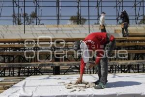 INICIA COLOCACIÓN DEL TEMPLETE PARA DESFILE