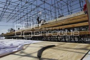 INICIA COLOCACIÓN DEL TEMPLETE PARA DESFILE