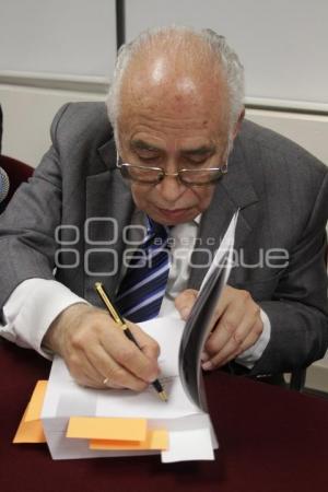 LIBRO MANUEL DÍAZ CID