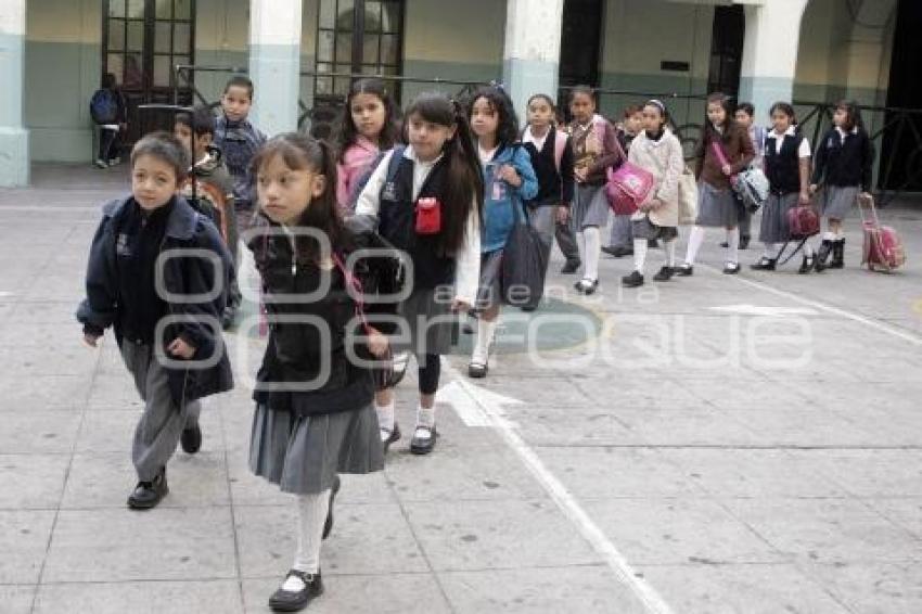 REGRESO A CLASES