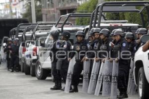 MANIFESTANTES SE RETIRAN DE LA AV XONACATEPEC