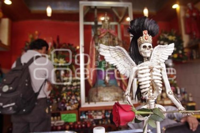 ANIVERSARIO ALTAR . SANTA MUERTE