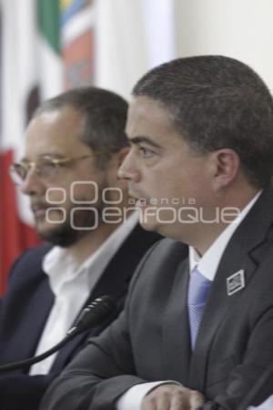 FIRMA CONVENIO . IEE Y AYTO