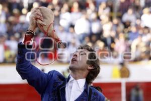 PABLO HERMOSO DE MENDOZA . TOROS EN EL RELICARIO