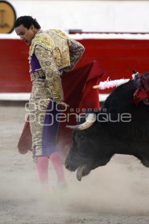 TORERO FERMIN SPINOLA . TOROS EN EL RELICARIO