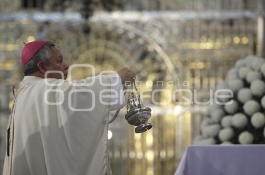 RELIGIÓN . MISA ARZOBISPO