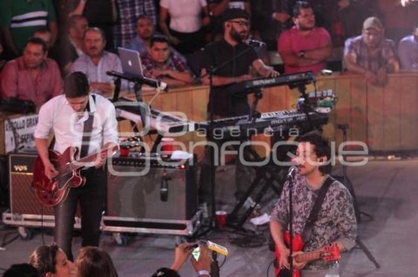 GRUPO ZOE . PALENQUE DE LA FERIA