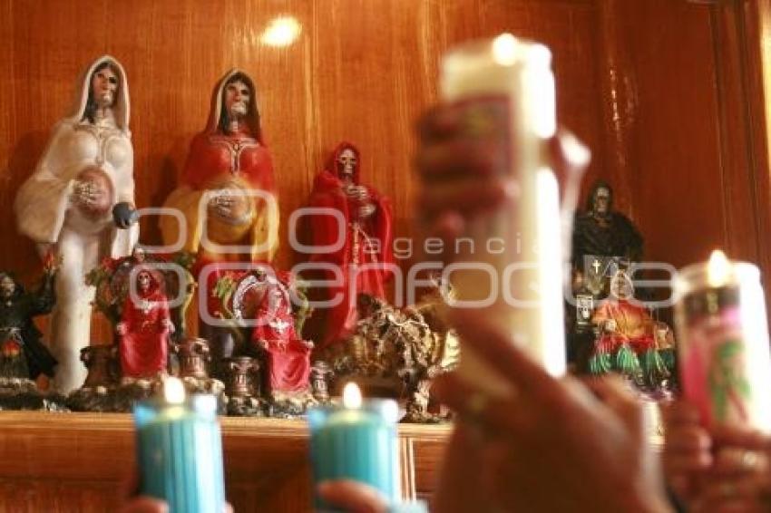 ANIVERSARIO ALTAR . SANTA MUERTE