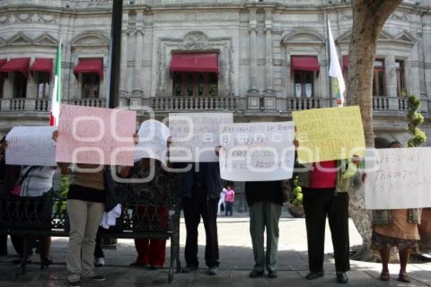 MANIFESTACIÓN ARTESANOS