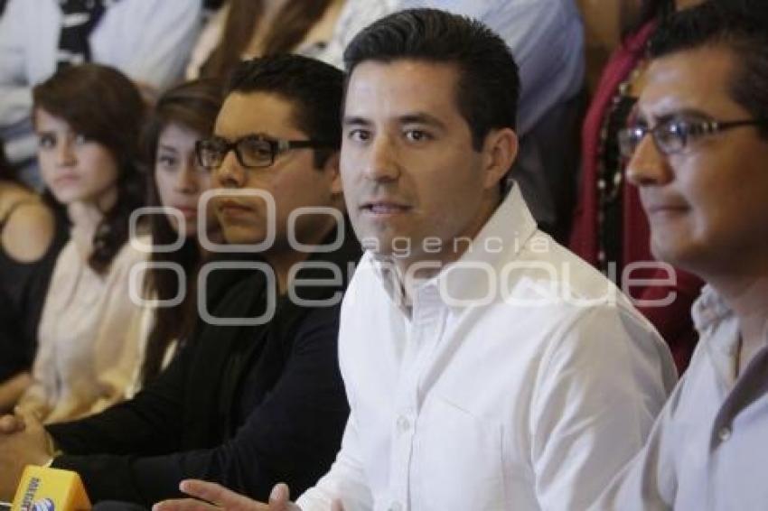 JÓVENES PANISTAS A FAVOR DE TONY GALI