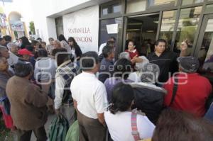 FILA PARA INSCRIBIRSE A PROGRAMA DE APOYO A ADULTOS MAYORES . SEDESOL