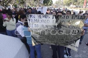 PADRES DE FAMILIA DEL CENHCH SE REÚNEN