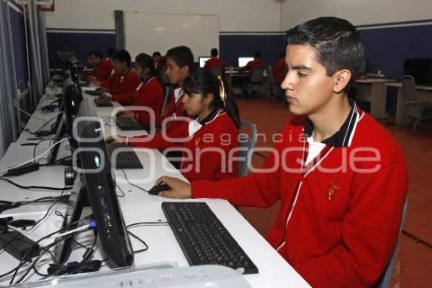 INAUGURACIÓN AULAS DE MEDIOS AYUNTAMIENTO DE PUEBLA