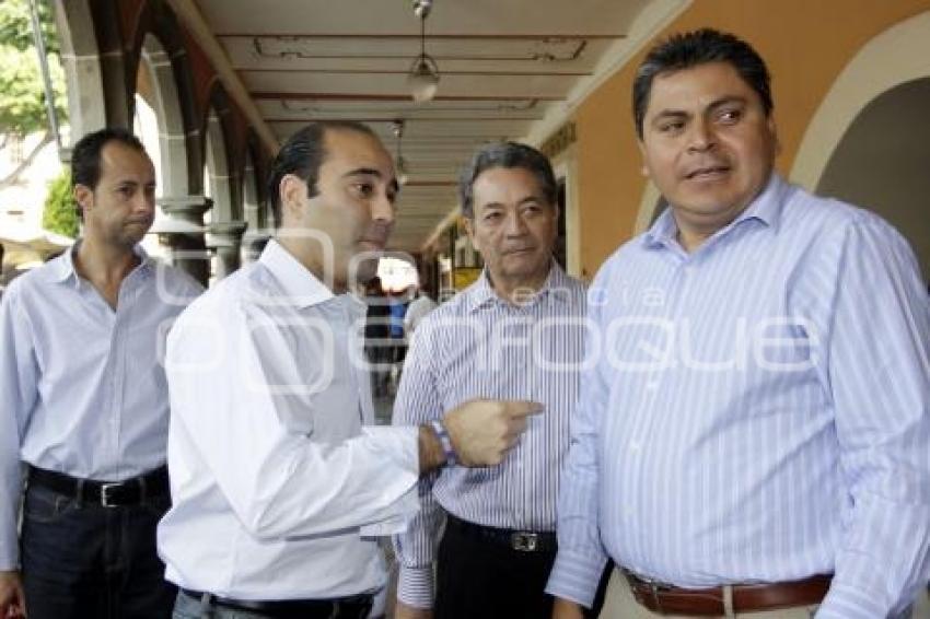 JORGE AGUILAR CHEDRAUI SE REÚNE CON JULIÁN RENDÓN