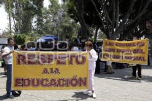 PADRES DE FAMILIA SE REÚNEN EN EL CENHCH