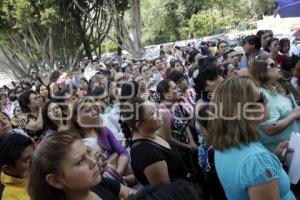 PADRES DE FAMILIA SE REÚNEN EN EL CENHCH