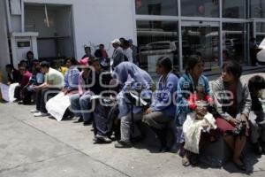 MANIFESTACIÓN EN EL PRI ESTATAL