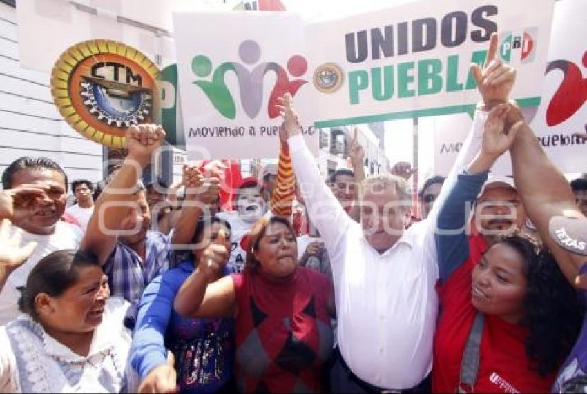 AGUERA TOMÓ PROTESTA COMO CANDIDATO A LA PRESIDENCIA