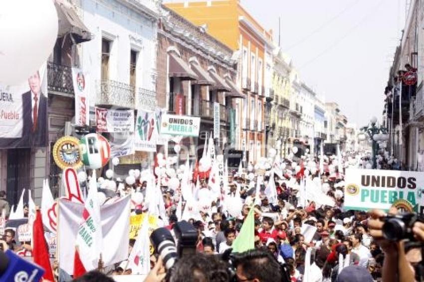 AGüERA TOMÓ PROTESTA COMO CANDIDATO A LA PRESIDENCIA