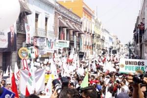 AGüERA TOMÓ PROTESTA COMO CANDIDATO A LA PRESIDENCIA