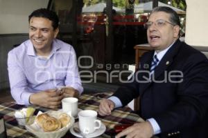 SE REÚNE ENRIQUE DOGER CON ISRAEL PACHECO