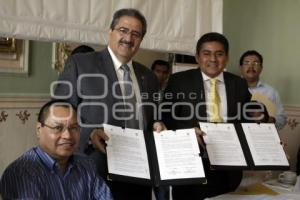 FIRMA DE CONVENIO DIPUTADOS PRI CON COLEGIO DE INGENIEROS