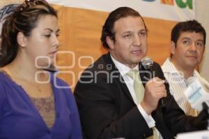 ROBERTO TRAUWITZ FERIA DE ZACAPOAXTLA