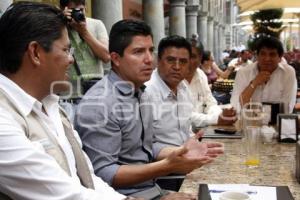 RIVERA  CON PRESIDENTES DE JUNTAS AUXILIARES